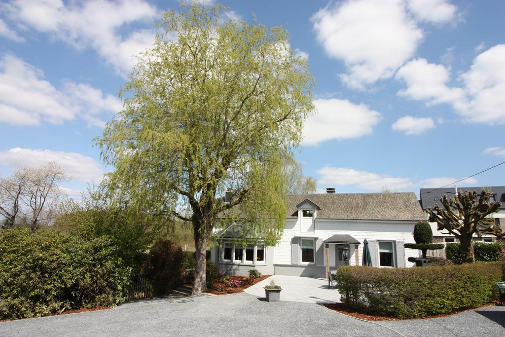 La Petite Maison Maqua Bouillon Exterior photo